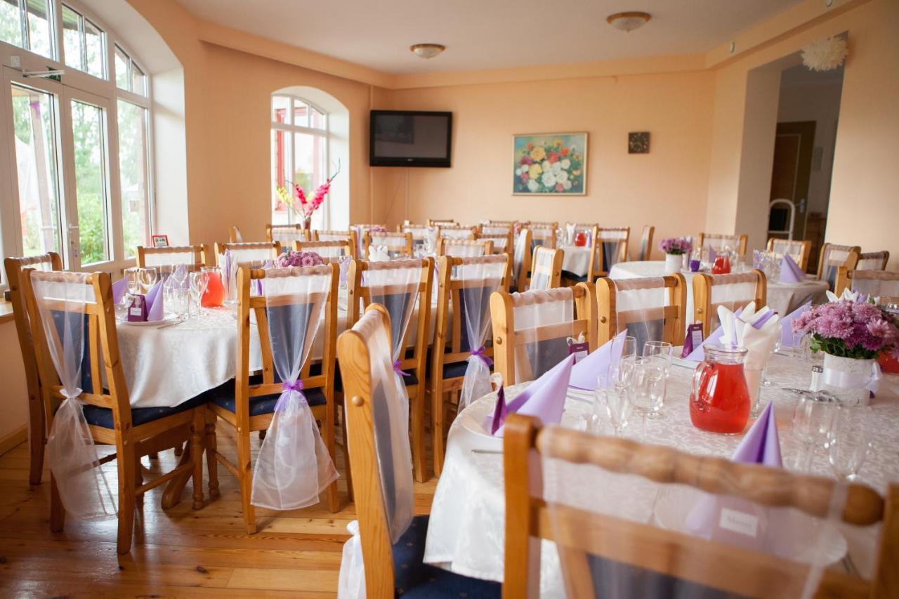 Hotel Radi Brocēni Esterno foto